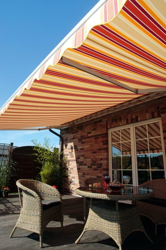 Spettmann Halbkassettenmarkise SKY FIX 250 cm Breite, 200 cm Ausfall, Volant gewellt - Thumbnail 2