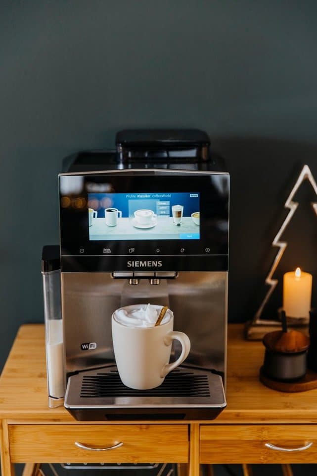 SIEMENS Kaffeevollautomat EQ900 TQ903D43, intuitives 6,8" TFT-Display, Geräuschreduzierung, App-Steuerung, Barista-Modus, AromaSelect, 3 Profile, edelstahl - Thumbnail 10
