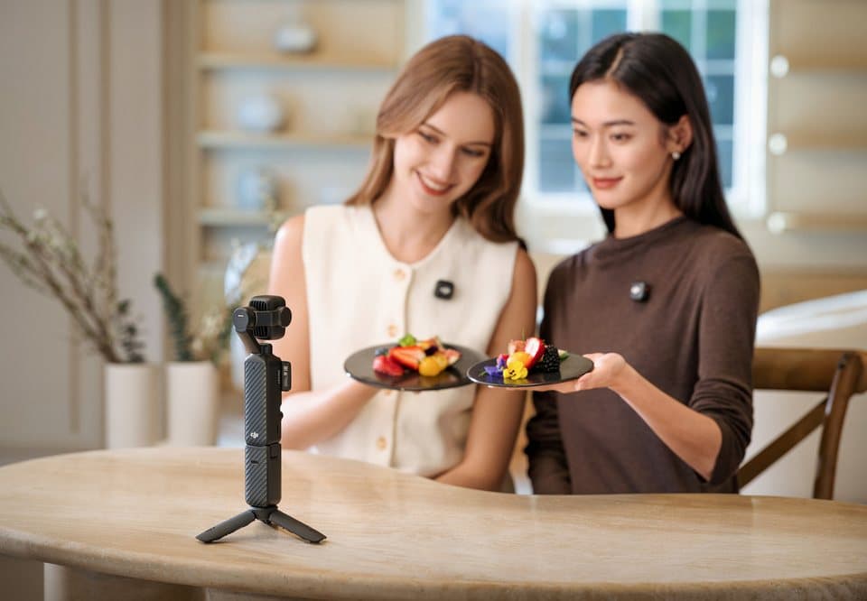 DJI Osmo Pocket 4P (Pro) Vlog Combo Kompaktkamera (37 MP, 3x opt. Zoom, WLAN (Wi-Fi), Bluetooth) - Thumbnail 6