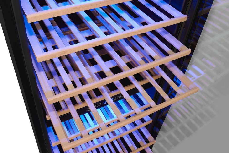 exquisit Weinkühlschrank WS2-114-GTE-160G, für 114 Standardflaschen á 0,75l,Für Weinliebhaber - stilvoll & perfekt temperiert für 114 Flaschen - Thumbnail 7