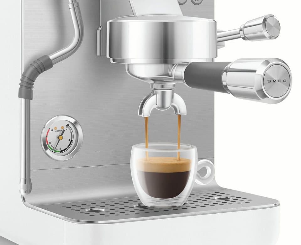 Smeg Espressomaschine EMC02EGMEU, Mini Pro - Thumbnail 9