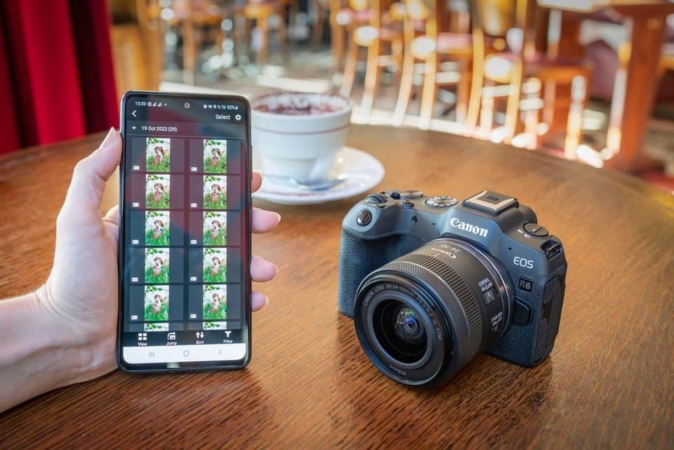 Canon EOS R8 + RF 24-50mm F4.5-6.3 IS STM Kit Systemkamera (RF 24-50mm F4.5-6.3 IS STM, 24,2 MP, Bluetooth, WLAN, verfügbar ab 17.04.23) - Thumbnail 24