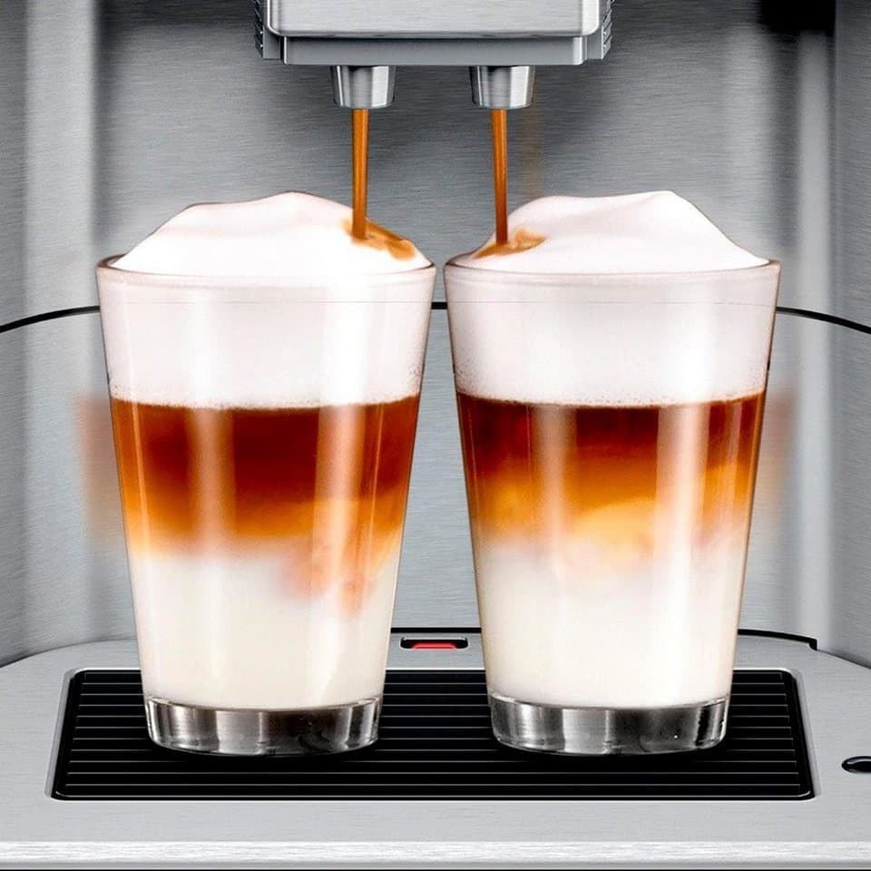 SIEMENS Kaffeevollautomat EQ6 plus s700 TE657503DE, Doppeltassenfunktion, Keramikmahlwerk, viele Kaffeespezialitäten, automatische Dampfreinigung, edelstahl - Thumbnail 2