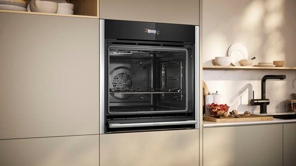 NEFF Pyrolyse Backofen N 70 B54CR71N1, mit Teleskopauszug nachrüstbar, Versenkte Slide & Hide® Ofentür & clevere Circo Therm®-Heißluft - Thumbnail 4