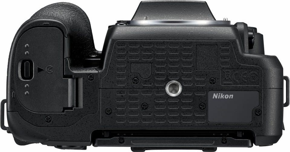 Nikon D7500 KIT AF-S DX Spiegelreflexkamera (AF-S DX 18-140 mm 1:3.5-5.6G ED VR, 20,9 MP, WLAN (Wi-Fi), Gesichtserkennung) - Thumbnail 4