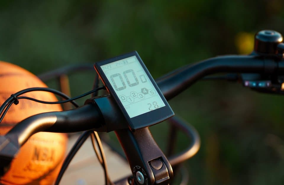 Prophete E-Bike Lastenrad Longtail - Urbanicer 4.0 inkl. 2 Sitzpolster, 9 Gang Shimano Cues Schaltwerk, Kettenschaltung, Mittelmotor, 720 Wh, Heck-Gepäckträger bis 80kg Zuladung, 10 Jahre Garantie auf den Rahmen - Thumbnail 25