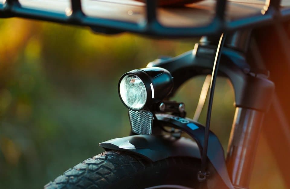 Prophete E-Bike Lastenrad Longtail - Urbanicer 4.0 inkl. 2 Sitzpolster, 9 Gang Shimano Cues Schaltwerk, Kettenschaltung, Mittelmotor, 720 Wh, Heck-Gepäckträger bis 80kg Zuladung, 10 Jahre Garantie auf den Rahmen - Thumbnail 18