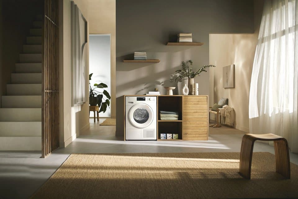Miele Wärmepumpentrockner TSC643WP EcoSpeed&8kg, Getestet auf 20 Jahre perfekte Wäschepflege, 25 Jahre Motorgarantie - Thumbnail 4