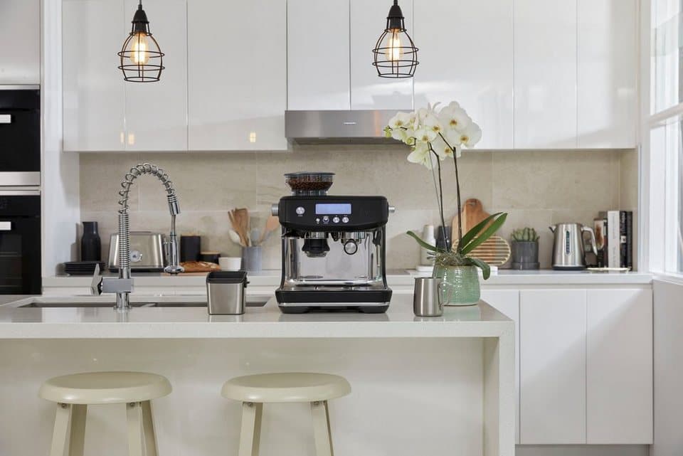Sage Espressomaschine »The Barista Pro, SES878BTR4EEU1«, Mattschwarz - Thumbnail 5