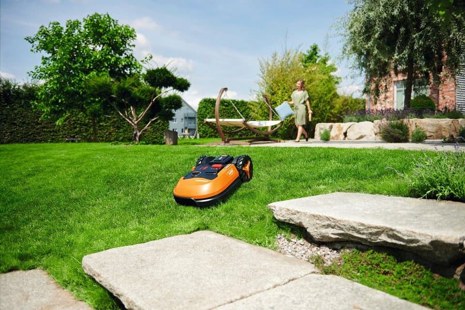 Worx Rasenmähroboter Landroid L1000, bis 1000 m² Rasenfläche, (Set), 1000m², 20V/4Ah, 20cm/30-60mm, WiFi/Bluetooth, Cut to edge, PowerShare - Thumbnail 2