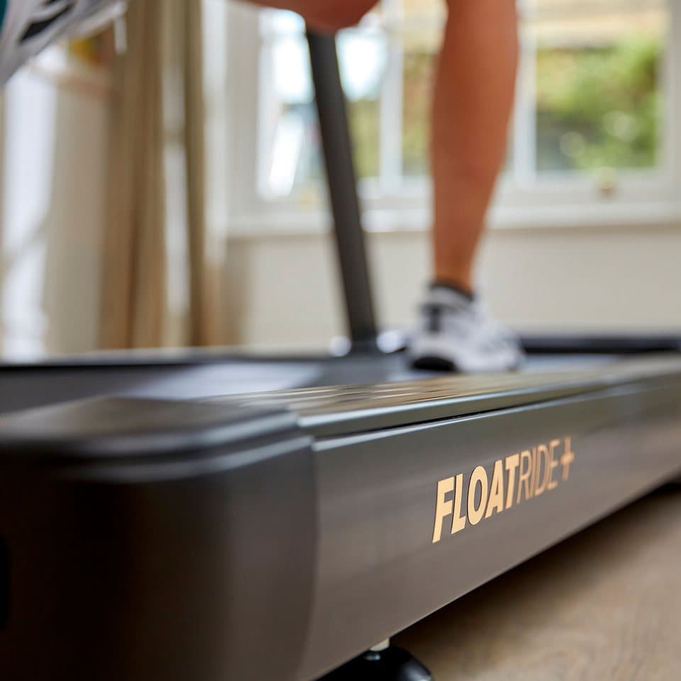 Reebok Laufband FR30z Floatride (mit integriertem Ventilator und Tablet-Halterung, Bluetooth), bis max. 20 km/h, mit Steigung, 150 kg max. Benutzergewicht - Thumbnail 13