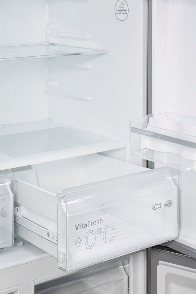 BOSCH Multi Door Serie 4 KFN96VPEA, 183 cm hoch, 91 cm breit, VitaFresh XXL Schubladen, XXL-Fassungsvermögen, Big Box, LED-Licht - Thumbnail 14