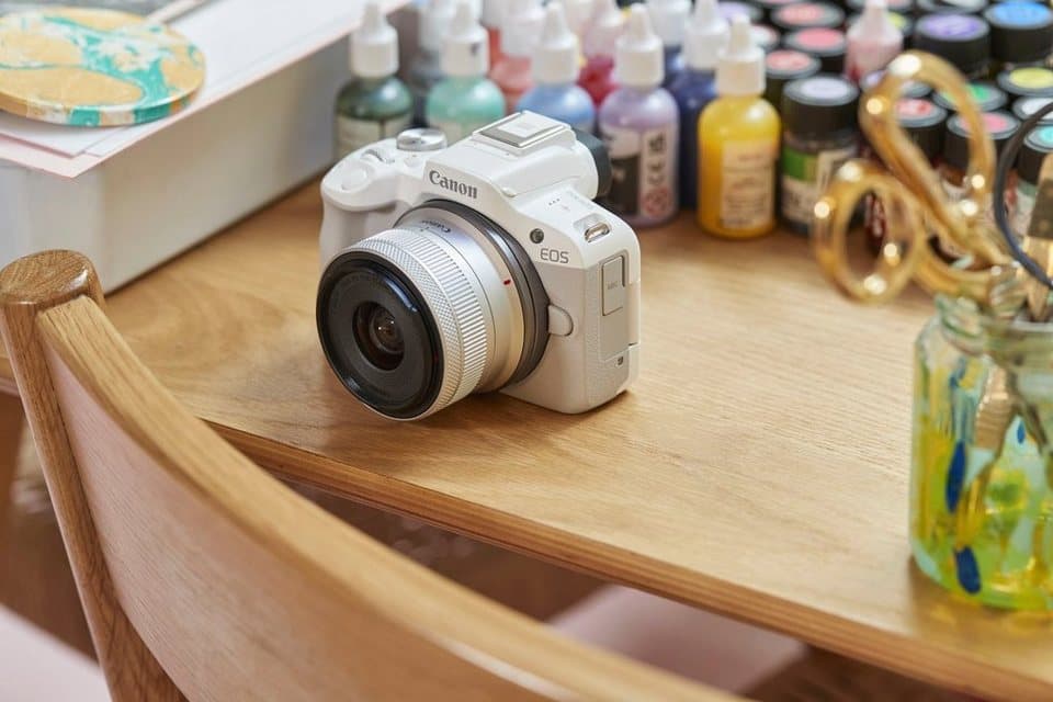 Canon EOS R50 + RF-S 18-45mm F4.5-6.3 IS STM Kit Systemkamera (RF-S 18-45mm F4.5-6.3 IS STM, 24,2 MP, Bluetooth, WLAN) - Thumbnail 15