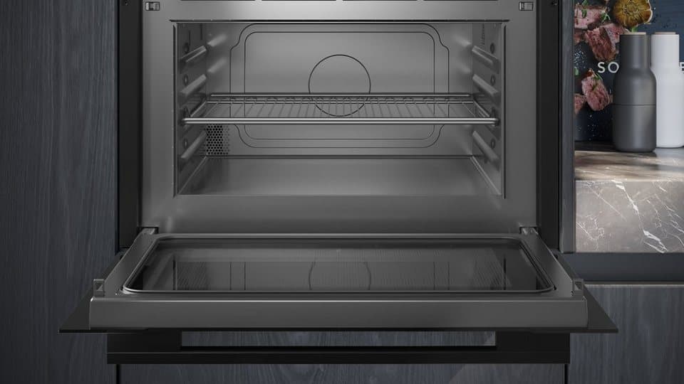 SIEMENS Einbau-Mikrowelle CE732GXB1, Grill, Mikrowelle, 36 l, Leichte humidClean Plus-Reinigung & sanft schließende softClose-Tür - Thumbnail 3