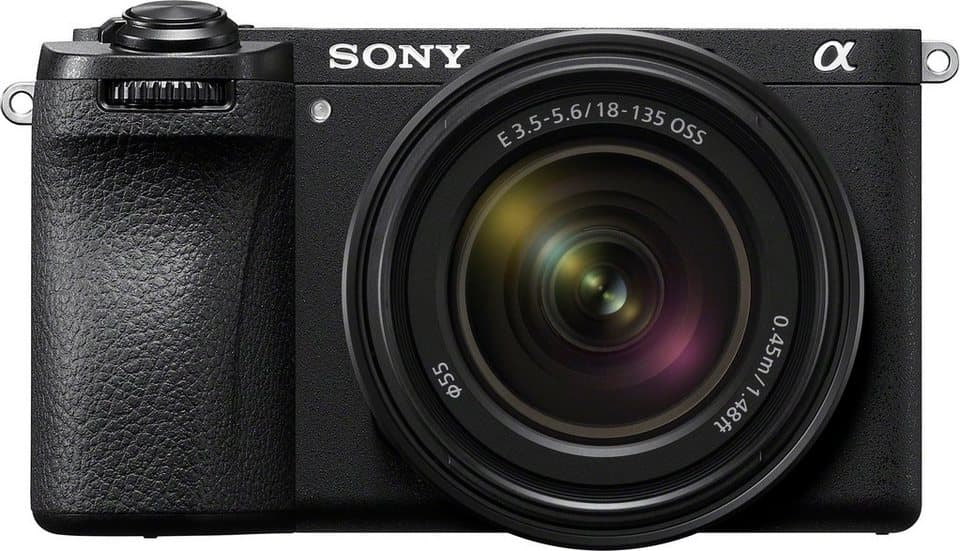 Sony Alpha ILCE-6700 + 18–135-mm-Objektiv Systemkamera (18–135-mm SEL-18135, 26 MP, Bluetooth, WLAN) - Bild 1