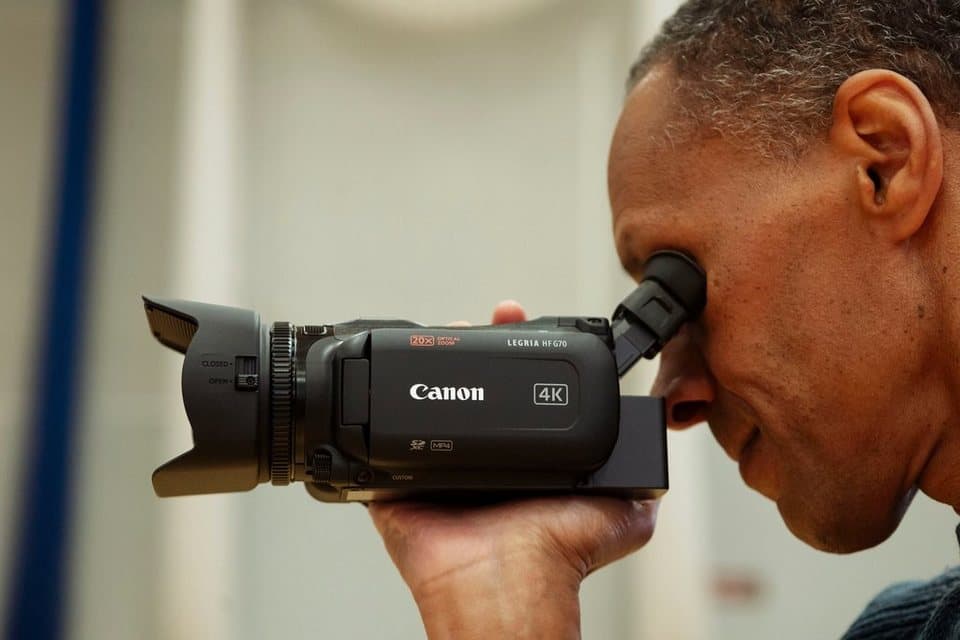 Canon LEGRIA HF G70 Camcorder (4K Ultra HD, 20x opt. Zoom) - Thumbnail 6
