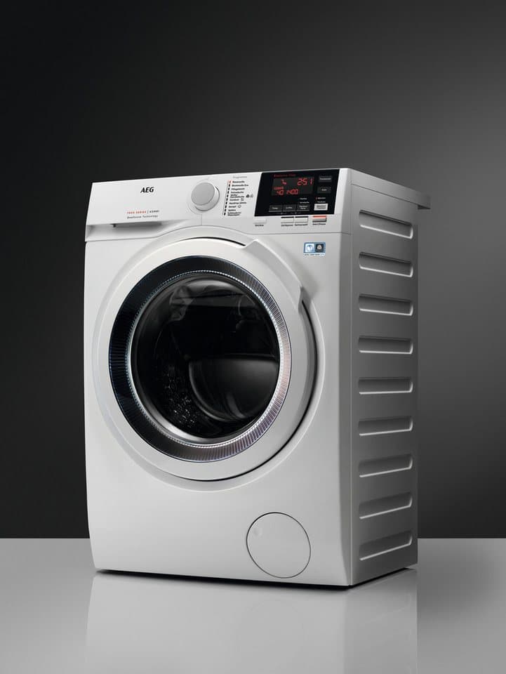 AEG Waschtrockner 7000 ProSteam® L7WBA60680, 8 kg, 5 kg, 1600 U/min, ProSteam®: Auffrischen mit Dampf statt Waschen und 96 % Wasser sparen - Thumbnail 12