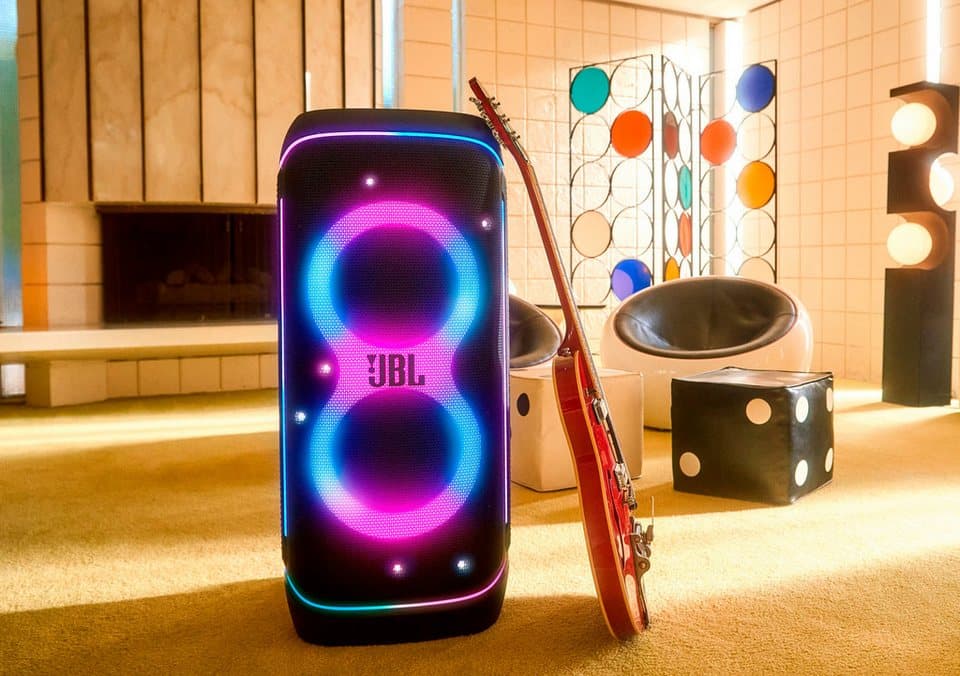JBL PARTYBOX 720 Party-Lautsprecher (Bluetooth, 800 W, dynamische Lichtshow,15 Std. Akku (opt), IPX-4,Auracast Multi-Speaker) - Thumbnail 14