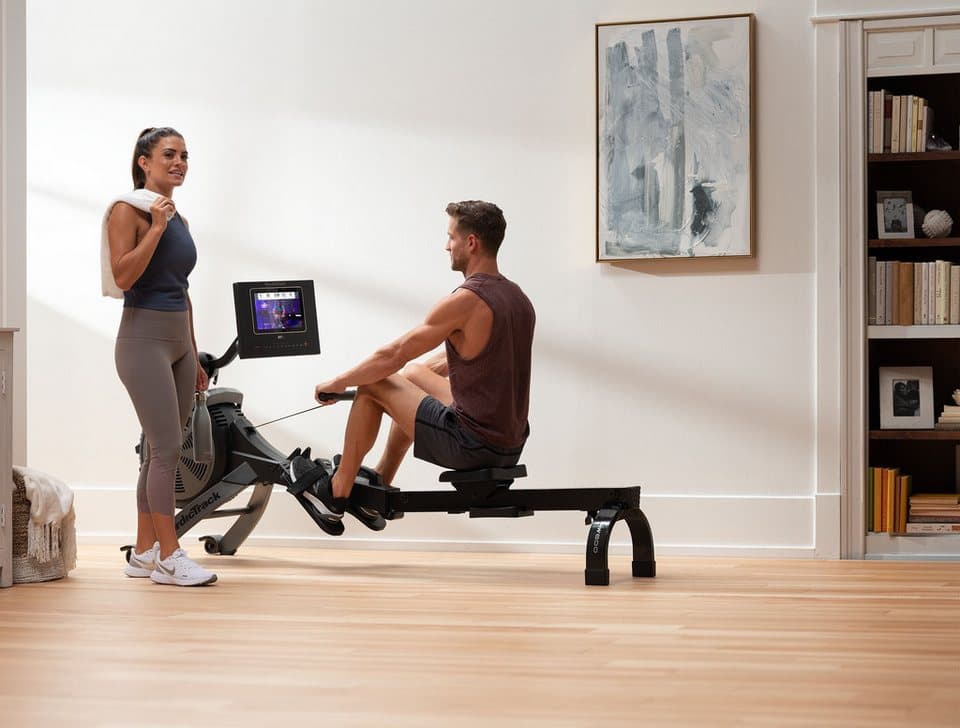 NordicTrack Rudergerät NordicTrack RW600 (115 kg max. Benutzergewicht, mit schwenkbarem 7'' Touchscreen, Sport), Rudermaschine, motorgesteuertes Magnetbremssystem SMR, klappbar - Thumbnail 4