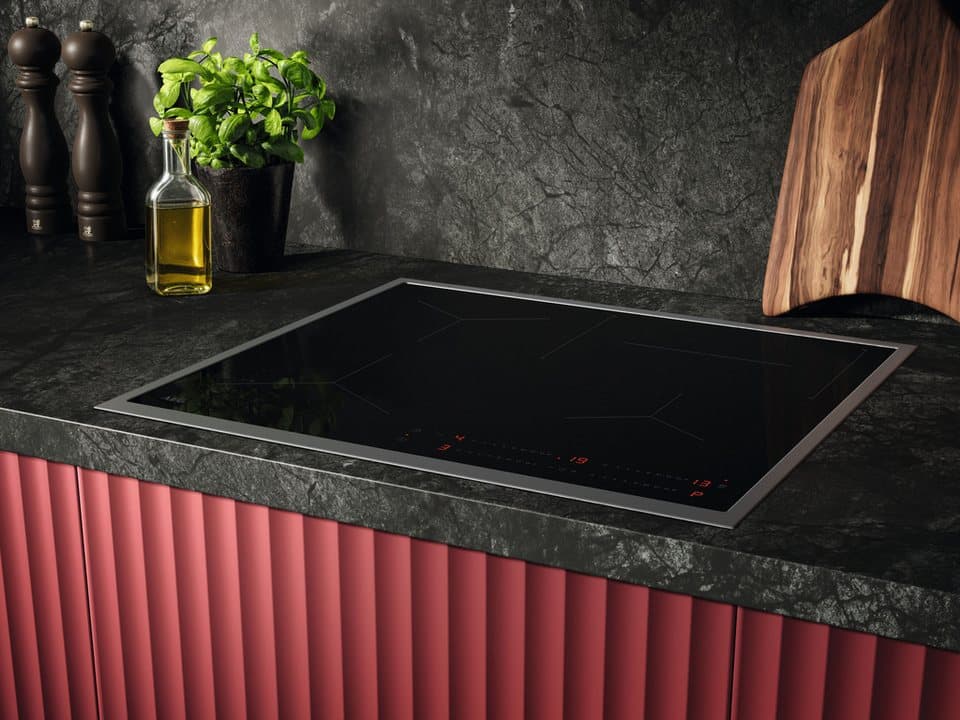 AEG Backofen-Set HH24BSIB, Aqua Clean, Heißluft: Gleichmäßiges Garen auf 3 Ebenen: ideal für Mehrblech‑Backen - Thumbnail 14